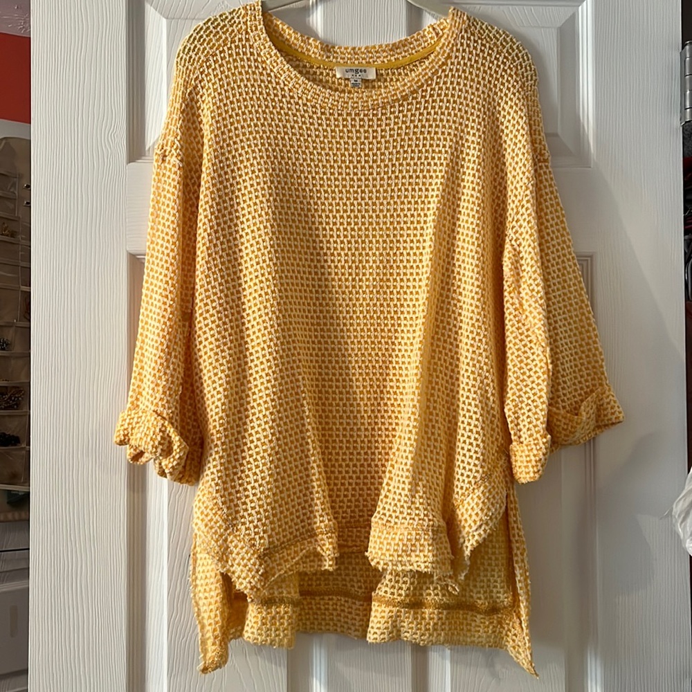 Umgee yellow sweater M